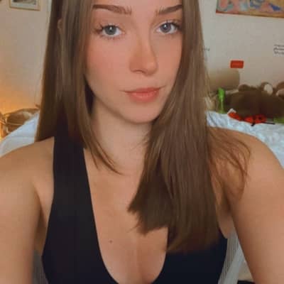 call me klaire, or pretty (@klaire) / Passes