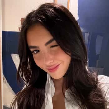 Andrea Botez (@andreabotez) / Passes