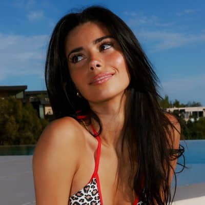 Darla Claire (@darlaclaire) / Passes